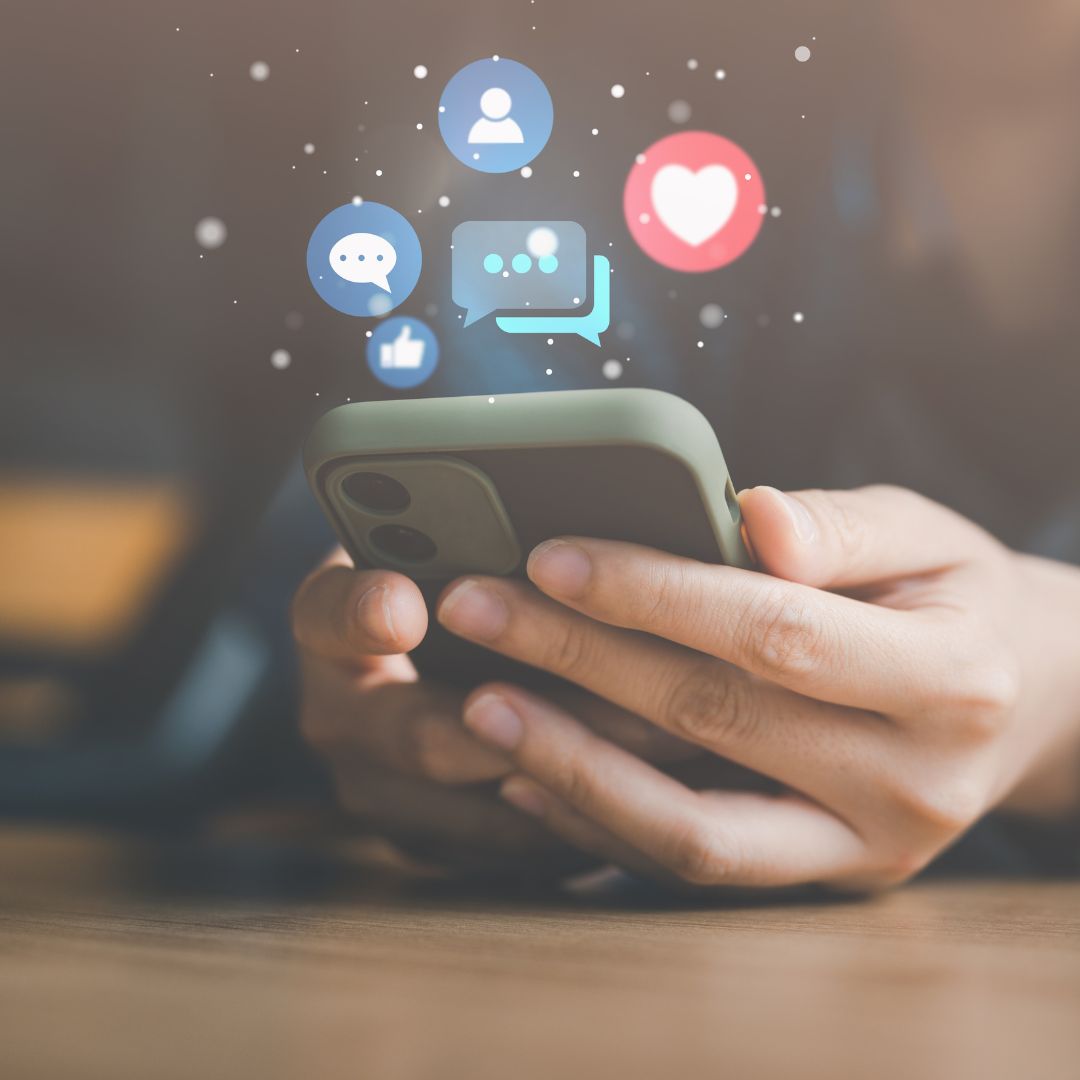 How social media impacts online reviews