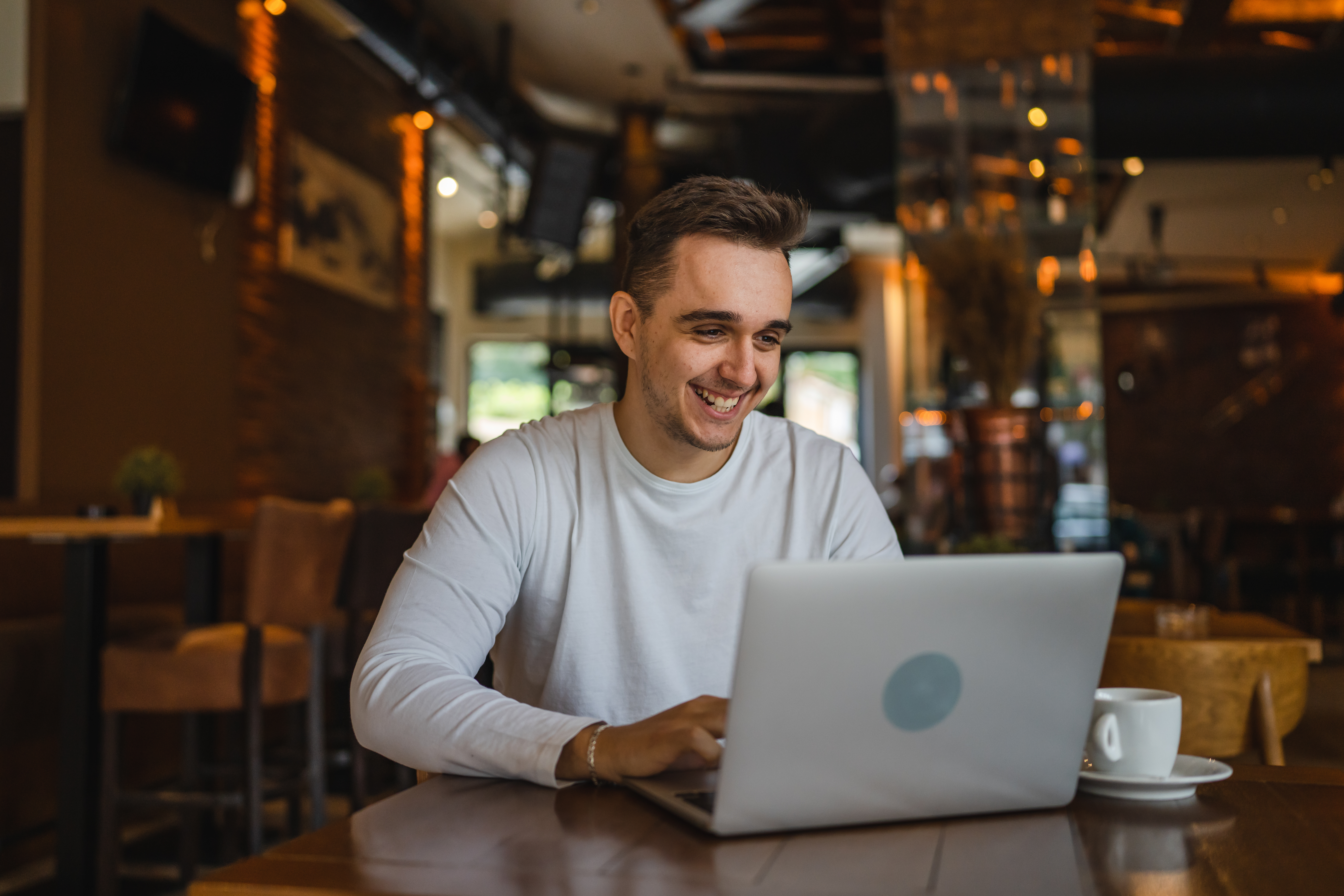 How people find restaurants with AI